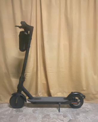 Monopattino Xiaomi m365