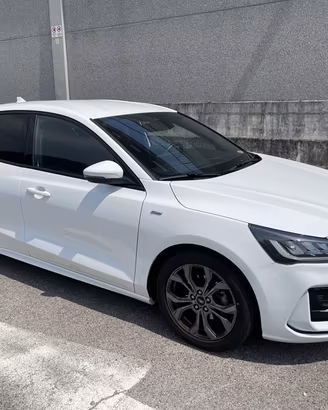 Ford Focus 1.5  115cv ST-LINE autom. IN GARANZIA