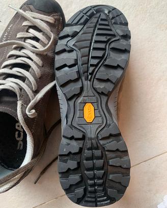 Scarpe da trekking uomo "SCARPA"