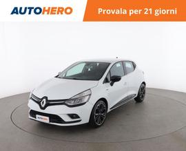 RENAULT Clio ZZ03524