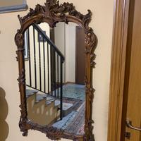 Specchio ornato in legno vintage