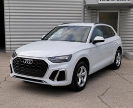 AUDI Q5 2.0 (40) Tdi Quattro 204cv S-tr. S-line