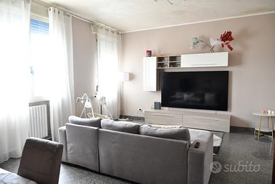 Sant'Elia ampio trivani con box