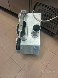 Macchinetta per grattuggiare