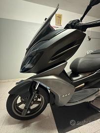 Scooter Kymco k-xct 300