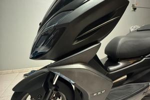 Scooter Kymco k-xct 300
