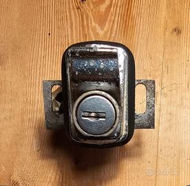 Serratura  post  500 F R L original dipinto epoca