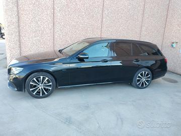 Mercedes DE 300 plugin del 2019