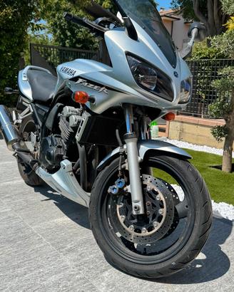 Yamaha Fazer 600