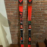 Sci Rossignol y greca