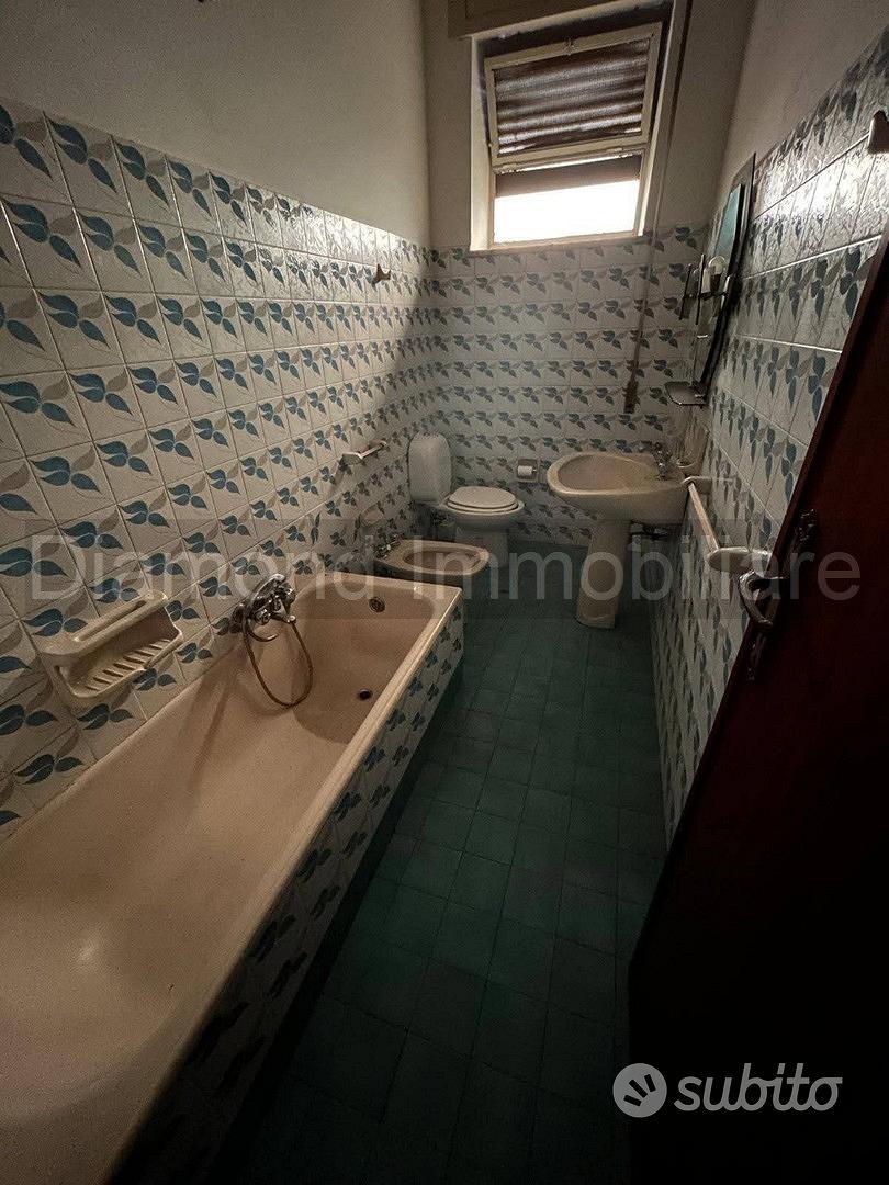 Appartamento piano rialzato ad Aci Catena - Altro