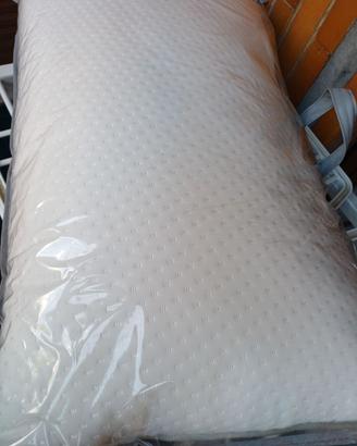 Guanciale Doreland nuovo 9€