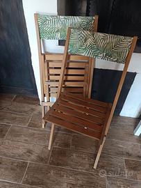 2 sedie pieghevoli in legno con decoro floreale