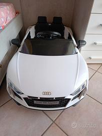 audi r 8  