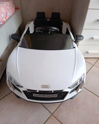 audi r 8  