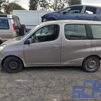 Toyota yaris verso 1.3 84cv 02-05 -ricambi