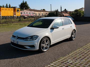Volkswagen Golf 7.5 1.0 tsi