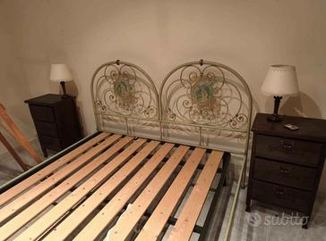 Cameraco,modini,cassettiera,testiera letto e rete