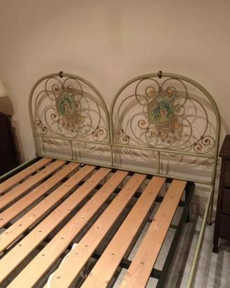 Cameraco,modini,cassettiera,testiera letto e rete