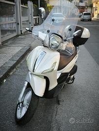 Piaggio Beverly 300