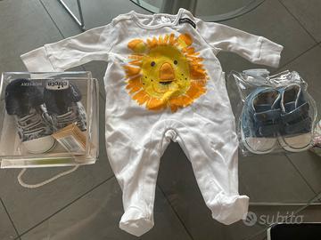 Bodino e scarpine per neonato