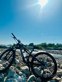 Canyon Neuron 6 (2024) M- Come NUOVA (8 uscite) -