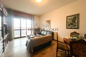 Ampio trilocale con cucina abitabile e terrazzi