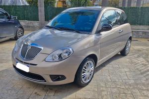 Lancia Ypsilon 1.2 8v Diva 2011 KM 78.000