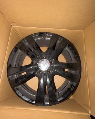 cerchi in lega originali Mercedes 17” (225/45 R17)