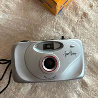 Macchina fotografica analogica