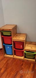 Scaffalatura con contenitori ikea