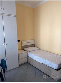 Stanza singola a Monza