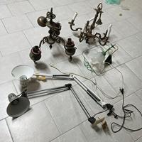 lampadari in ottone e lampade da tavolo 