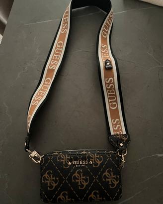 Pochette Guess nuova senza cartellino