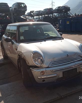 MINI MINI COOPER 1.6 B 2004 W10B16A  PER RICAMBI