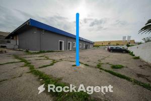 PORZIONE DI CAPANNONE - PREDDA NIEDDA