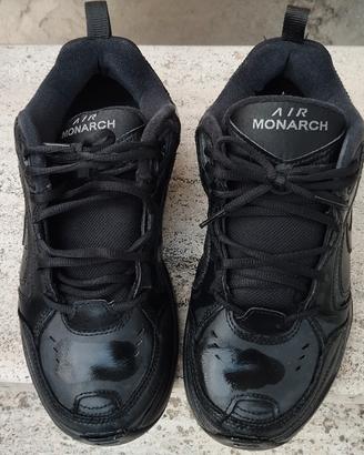 SCARPE DA RAGAZZO NIKE AIR JORDAN MONARCH N.42