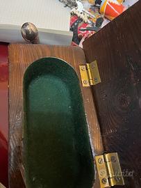 Cassetta di legna fatta interamente a mano