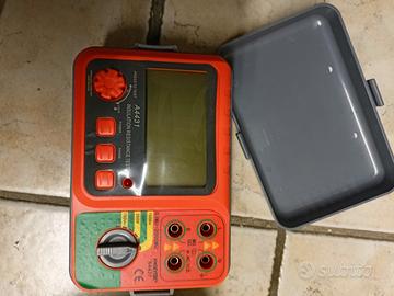 misuratore di isolamento 