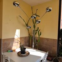 Piantana in alluminio stile moderno 