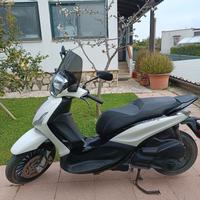 Beverly 300 come nuovo!