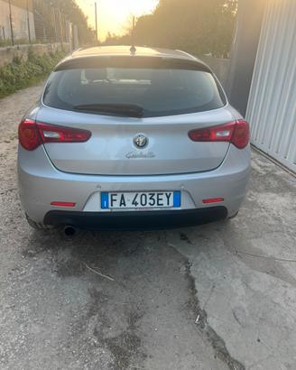 Alfa romeo giulietta anno 2015 benzina no GPL