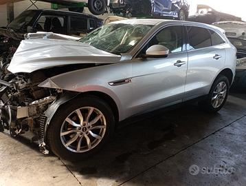 Jaguar f-pace anno 2016