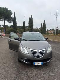 Lancia ypsilon 2016