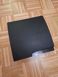 PS3 console nera 160gb + 2 joystick bianco e nero