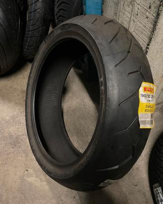 Pneumatico 190/50 ZR17 73W Pirelli Diablo Rosso II