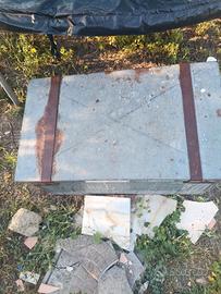 bauletto in ferro 