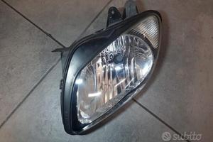 Fanali anteriori Suzuki Burgman 650 Executive