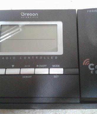 OROLOGIO OREGON SCIENTIFIC CRYSTAL EDITION RADIO C
