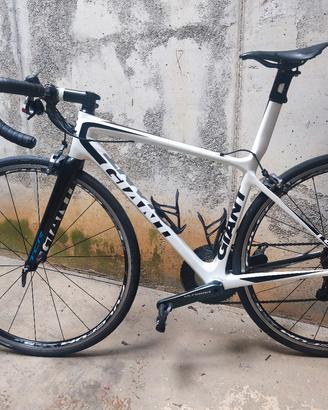 bici da corsa in carbonio giant TCR Advanced SL 